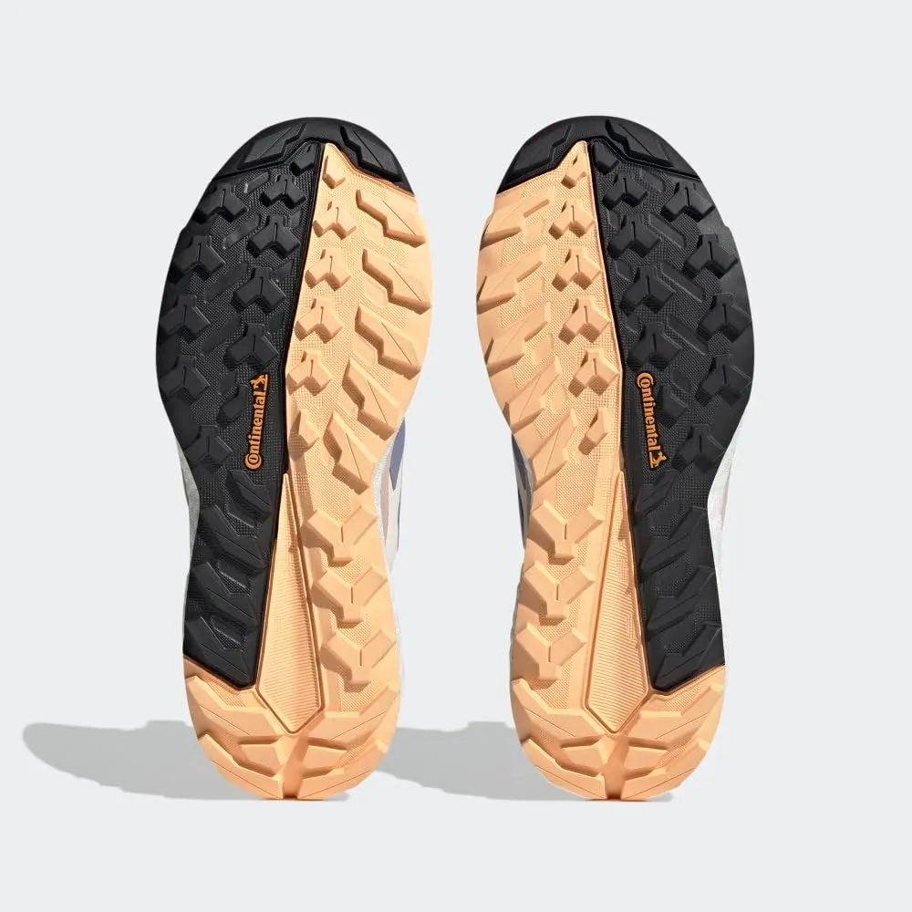 adidas Women's Sneaker Running Shoe