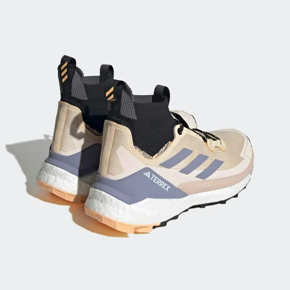 adidas Women's Sneaker Running Shoe