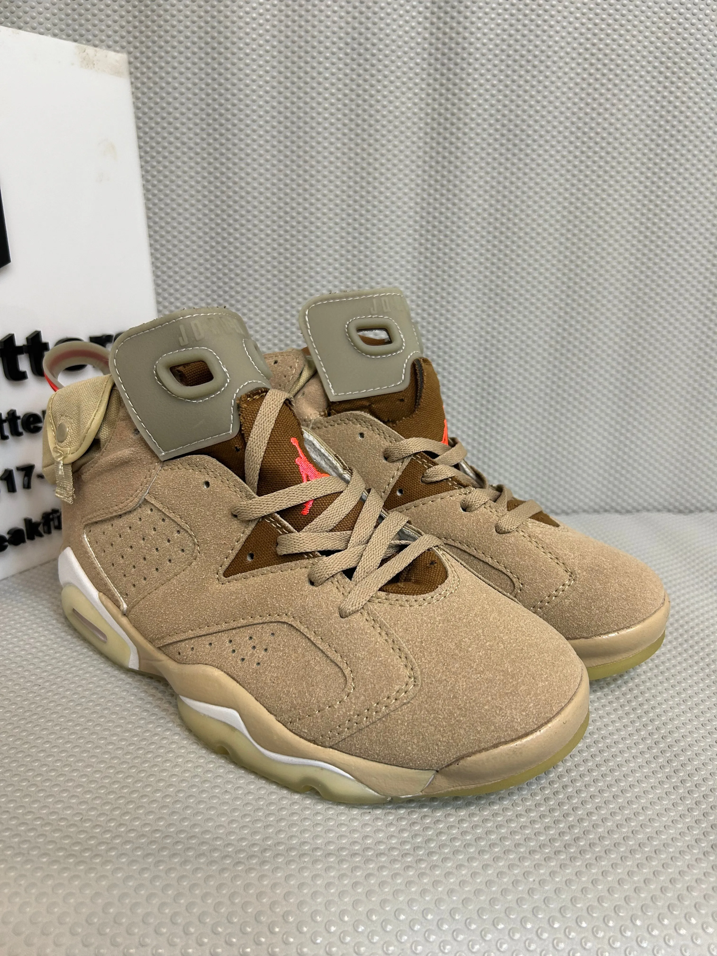 AR JDN 6 Traviss sccott - British Khaki