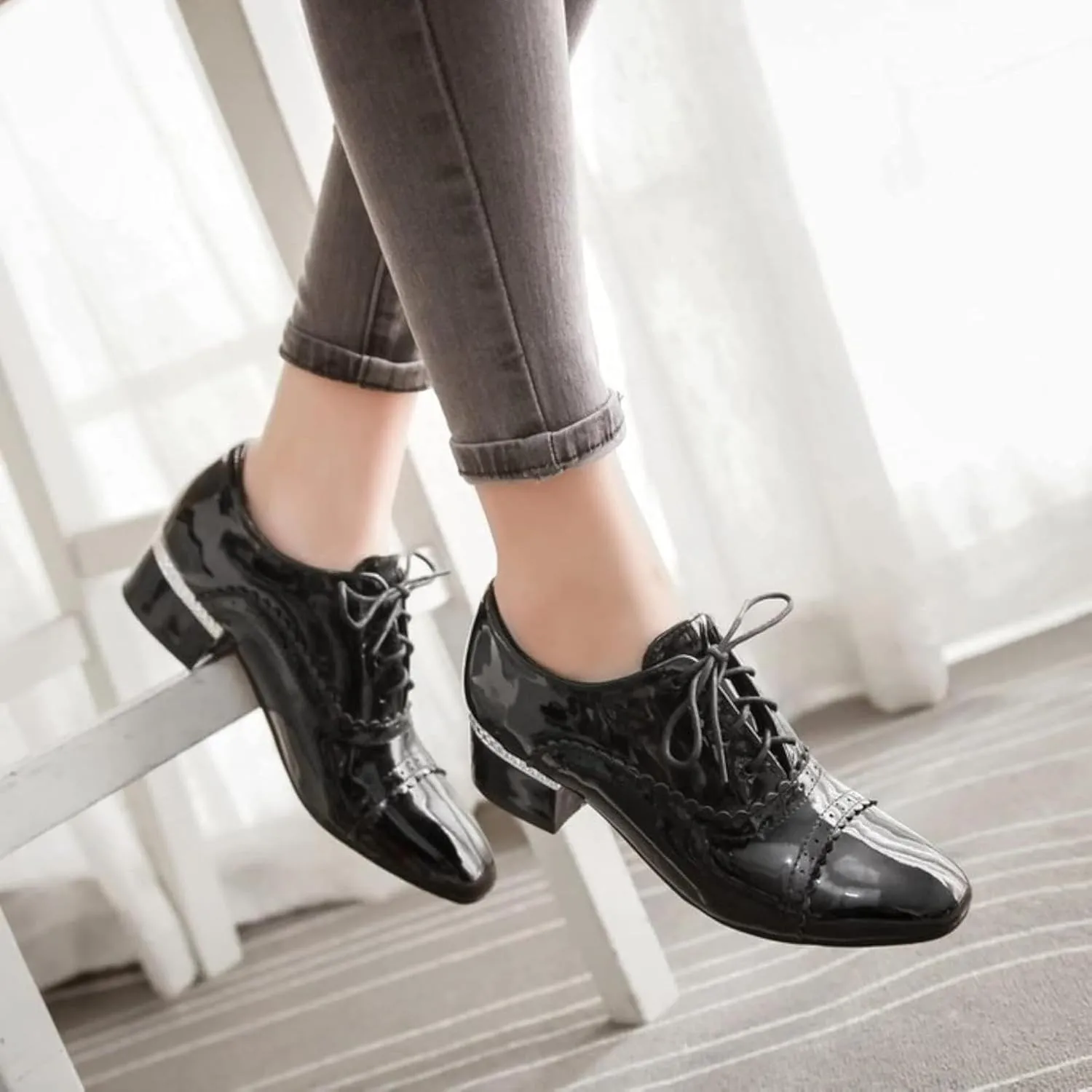 Brogue Women's High Heels Patent Leather Lace Oxford Shoes Comfortable High Heels Women's Party Dress Shoes