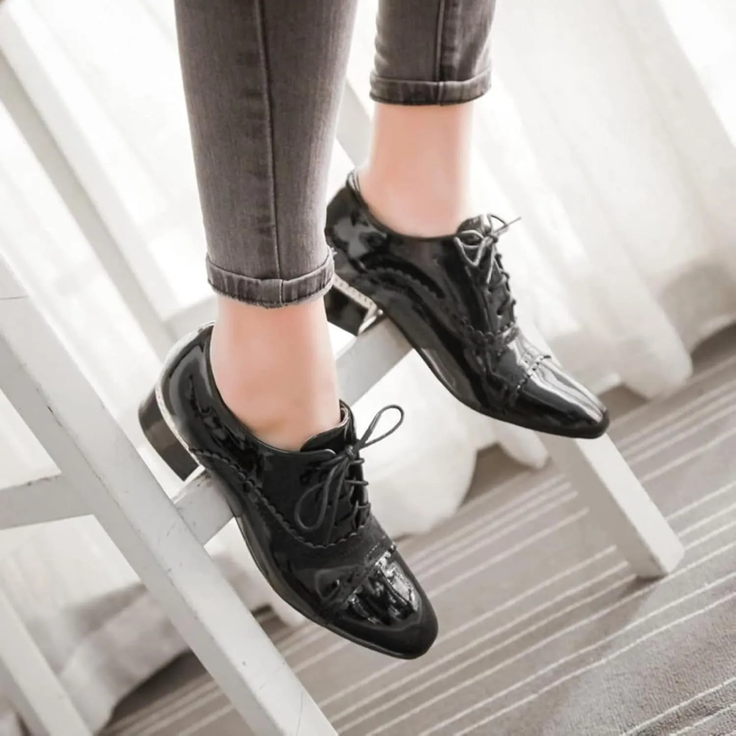 Brogue Women's High Heels Patent Leather Lace Oxford Shoes Comfortable High Heels Women's Party Dress Shoes