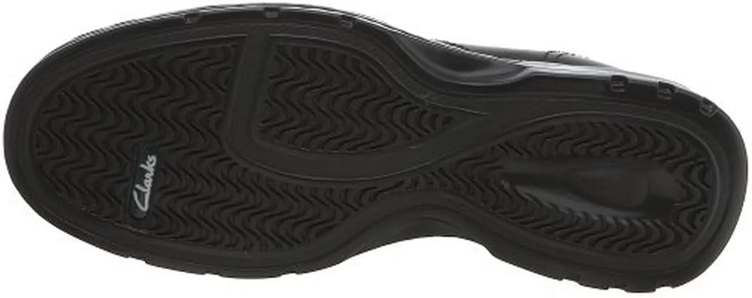 Clarks Originals Men's Desert Trek Chukka Boot