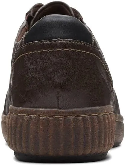 Clarks Unisex-Adult Magnolia Zip Sneaker
