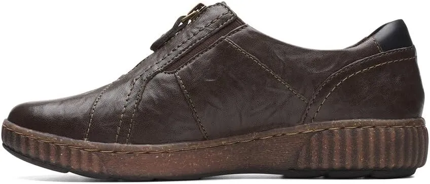 Clarks Unisex-Adult Magnolia Zip Sneaker
