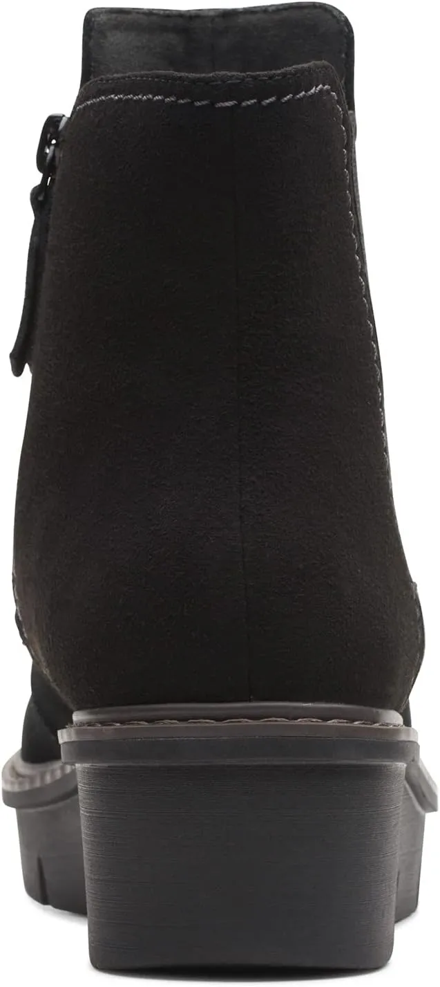 Clarks Women's Airabell Move Chelsea Boot