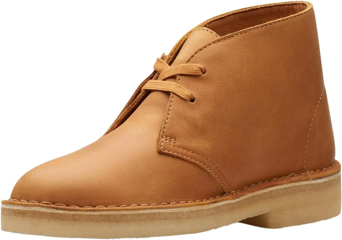 Clarks Women's Desert Boot. Chukka