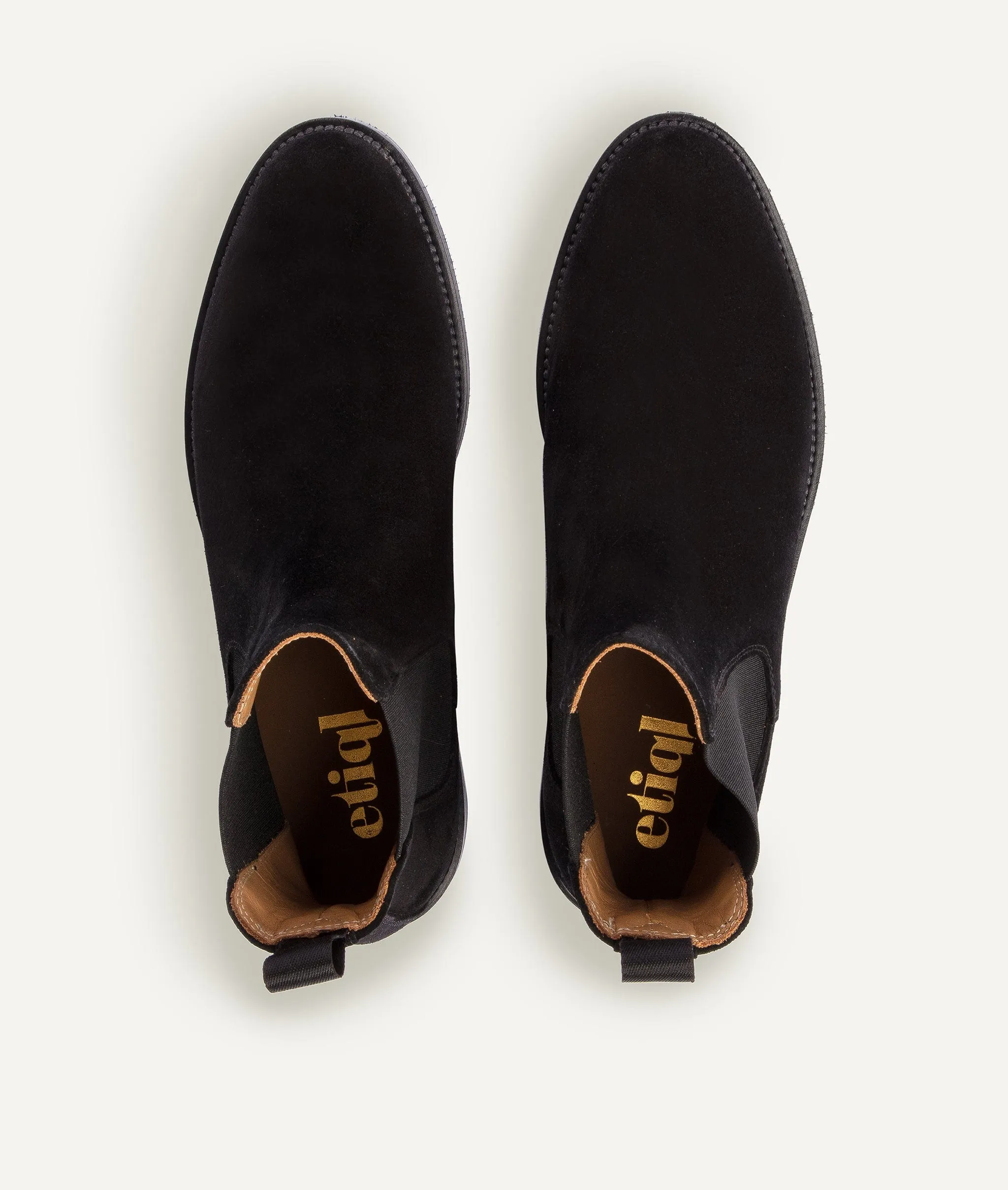 Classic Chelsea Boot in Suede