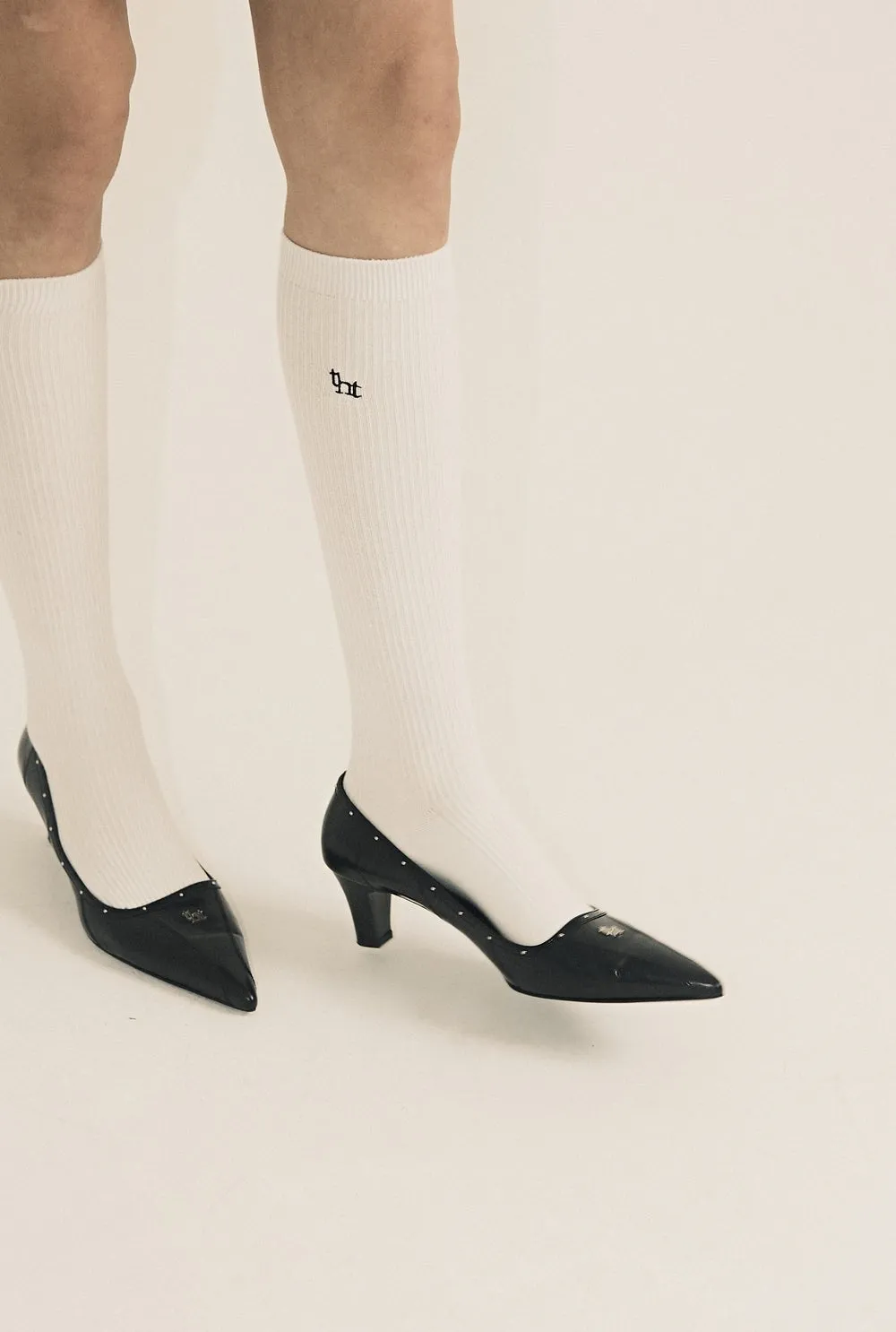 Classic logo pumps