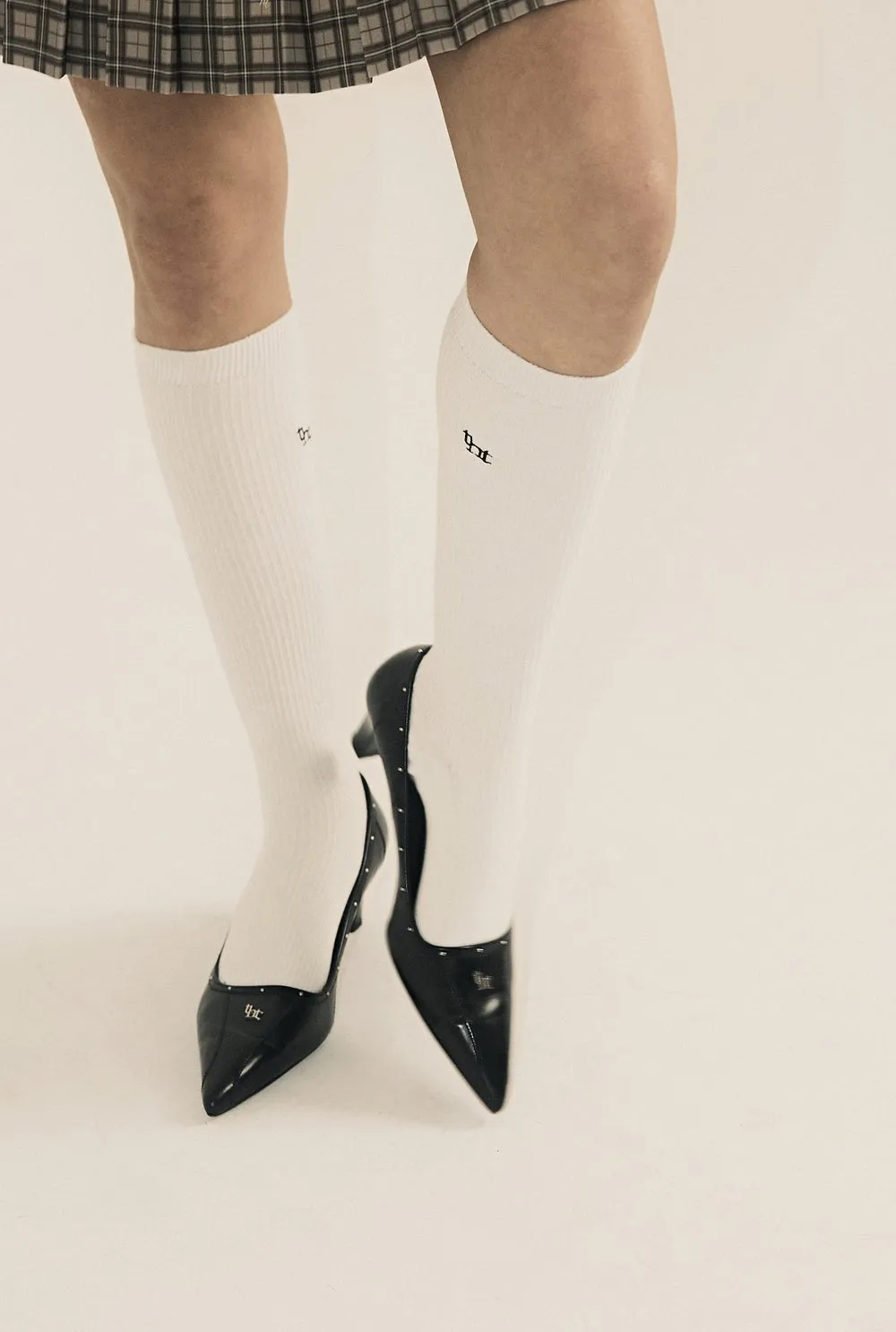 Classic logo pumps