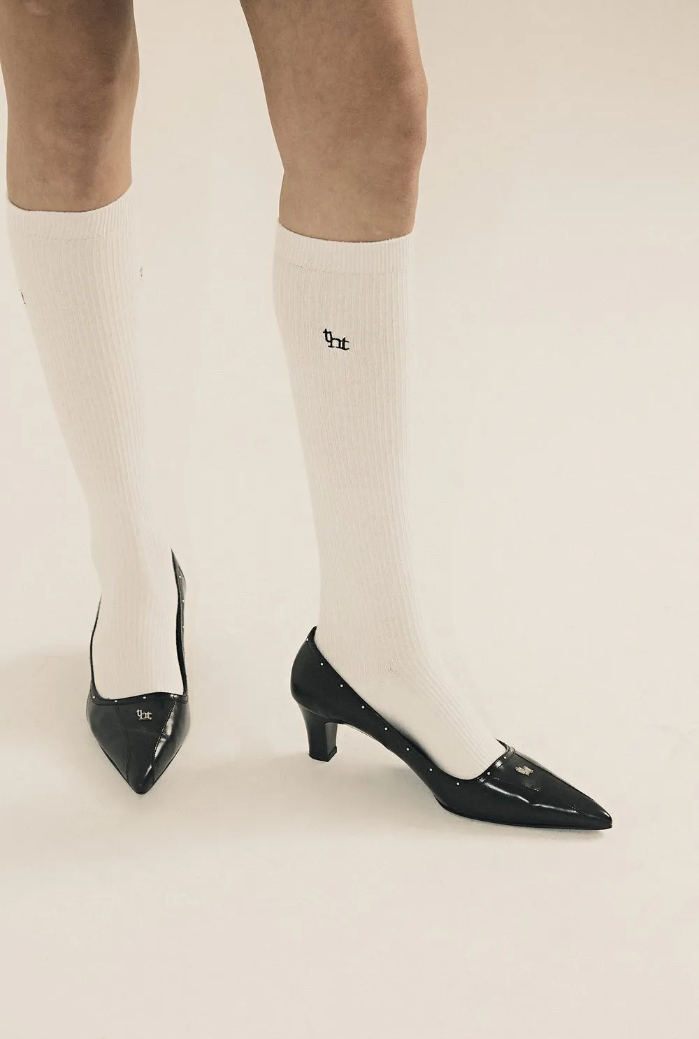 Classic logo pumps