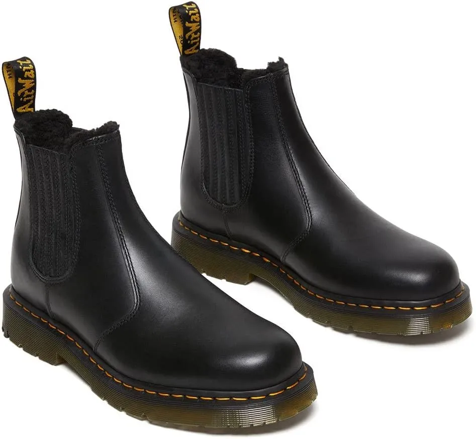 Dr. Martens Unisex-Adult Chelsea Boot