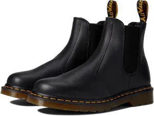 Dr. Martens Unisex-Adult Chelsea Boot