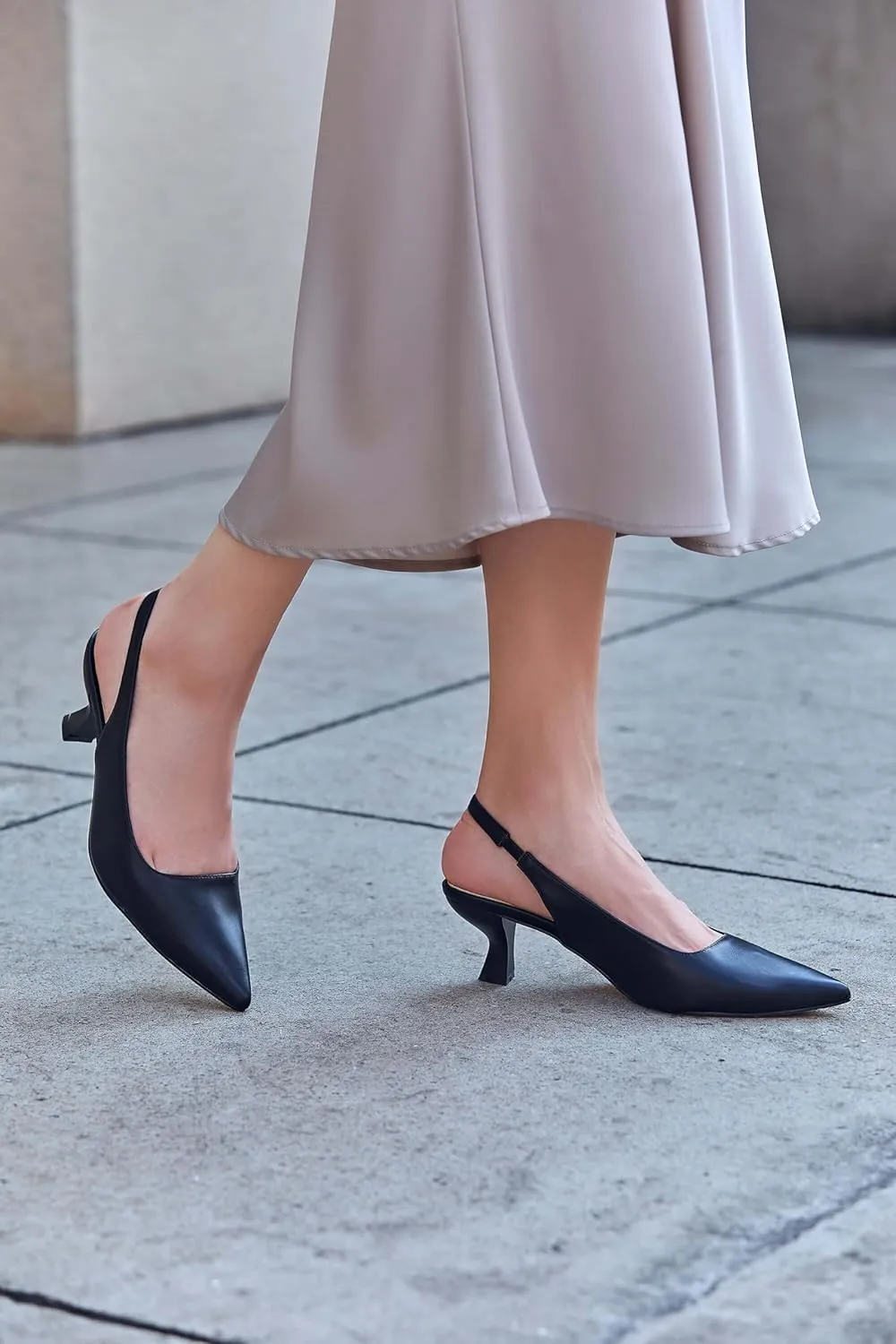 gihubafuil Women’s Low Kitten Heel Pumps Shoes Closed Pointed Toe Heels Casual Slingback Slip-on Dress Shoes