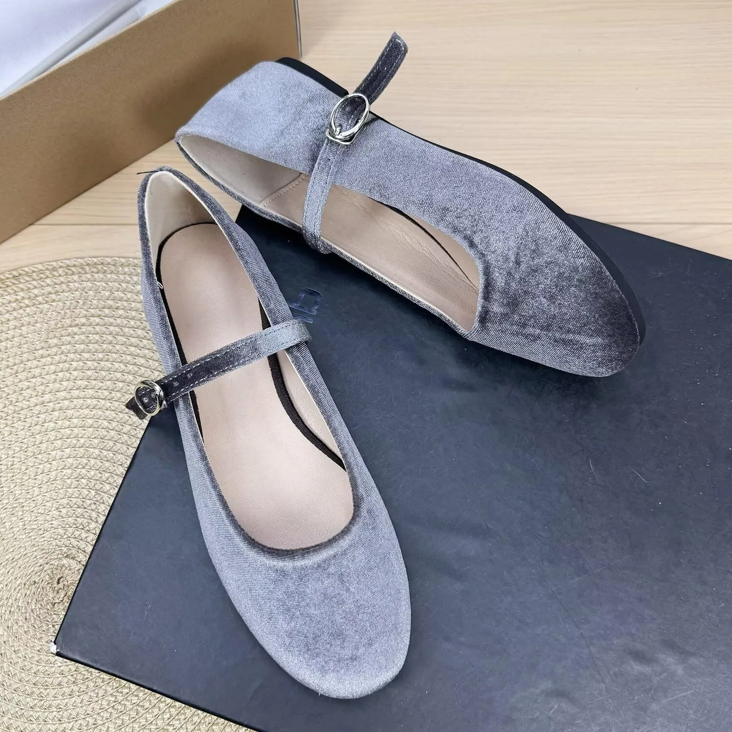 Hee grand Retro Velvet Mary Janes Shoes for Women Comfort Round Toe Ankle Strap Ballet Flats Soft Dancing Shoes