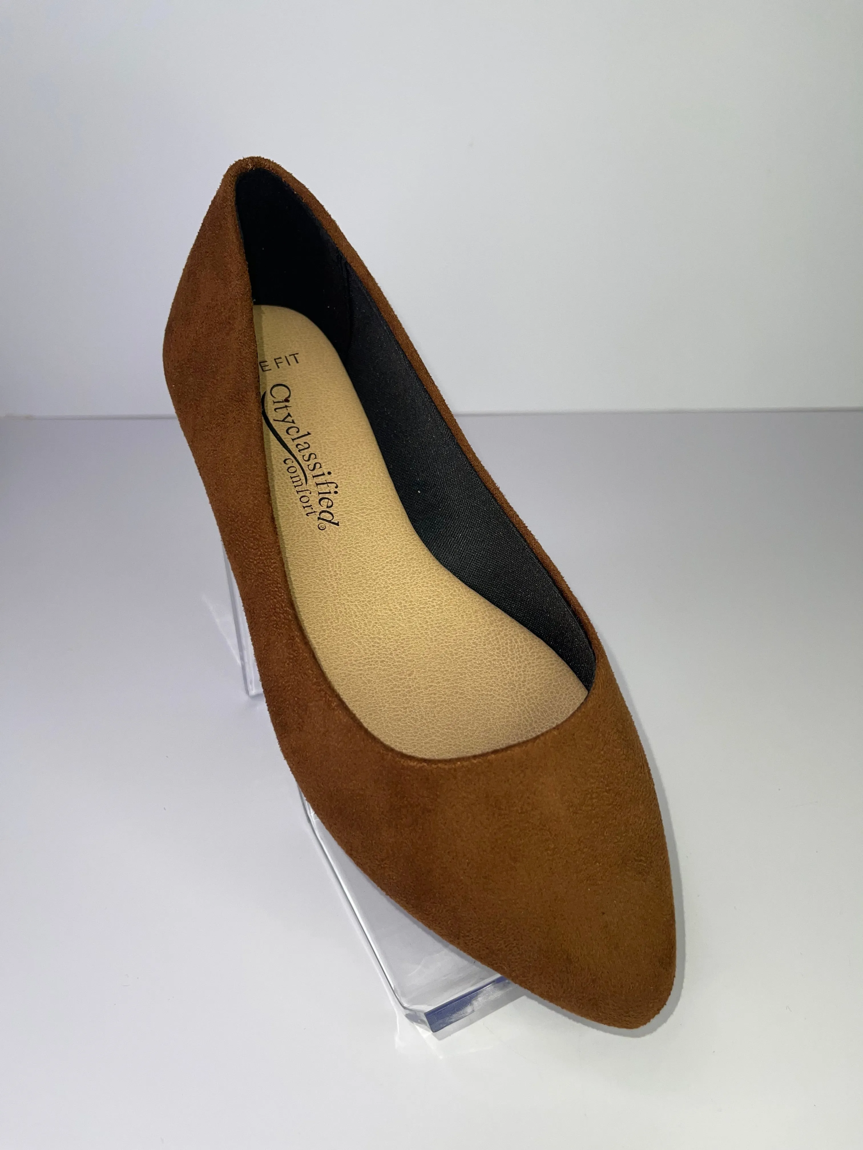 Hold  Wide Flats