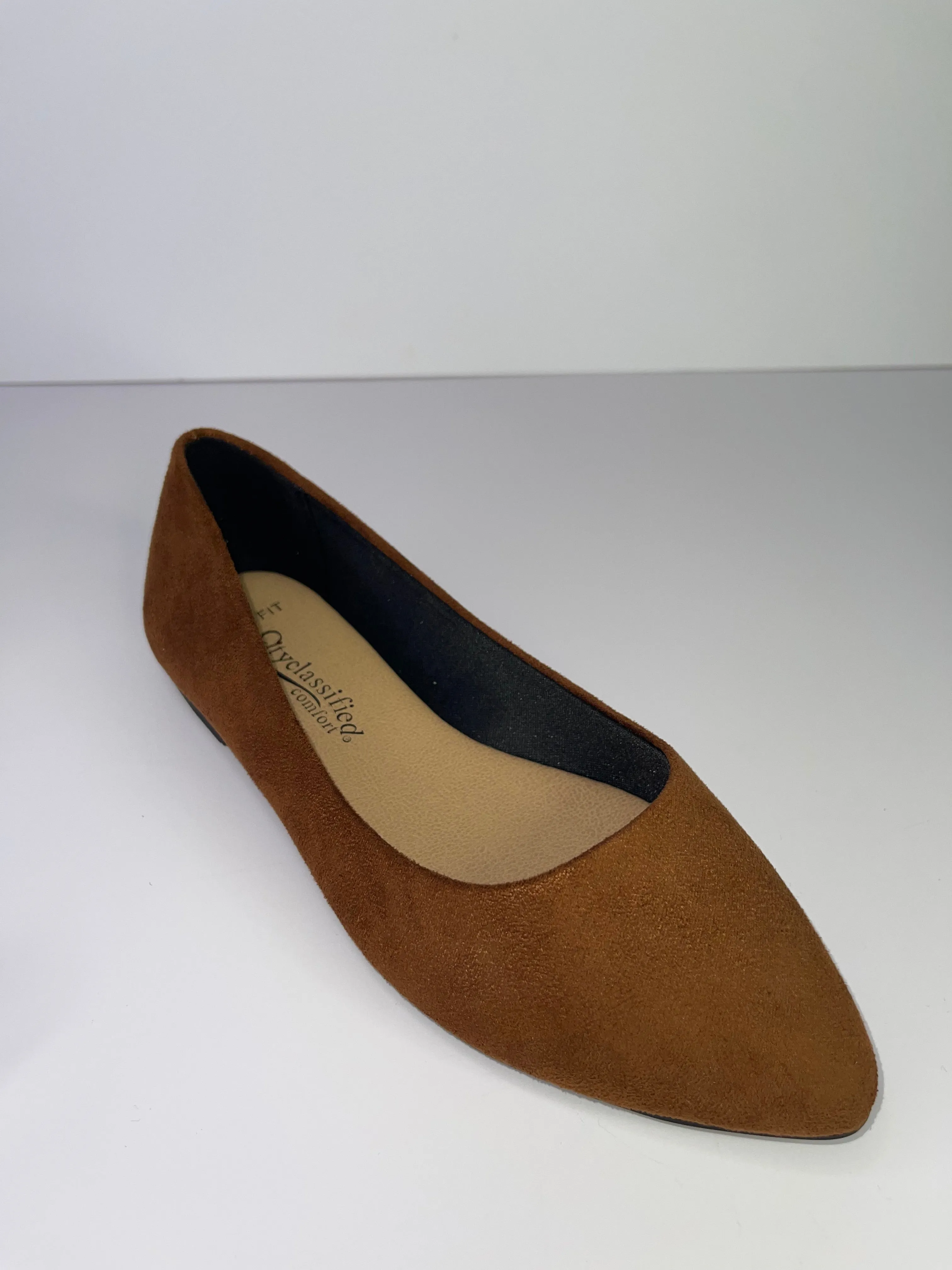 Hold  Wide Flats