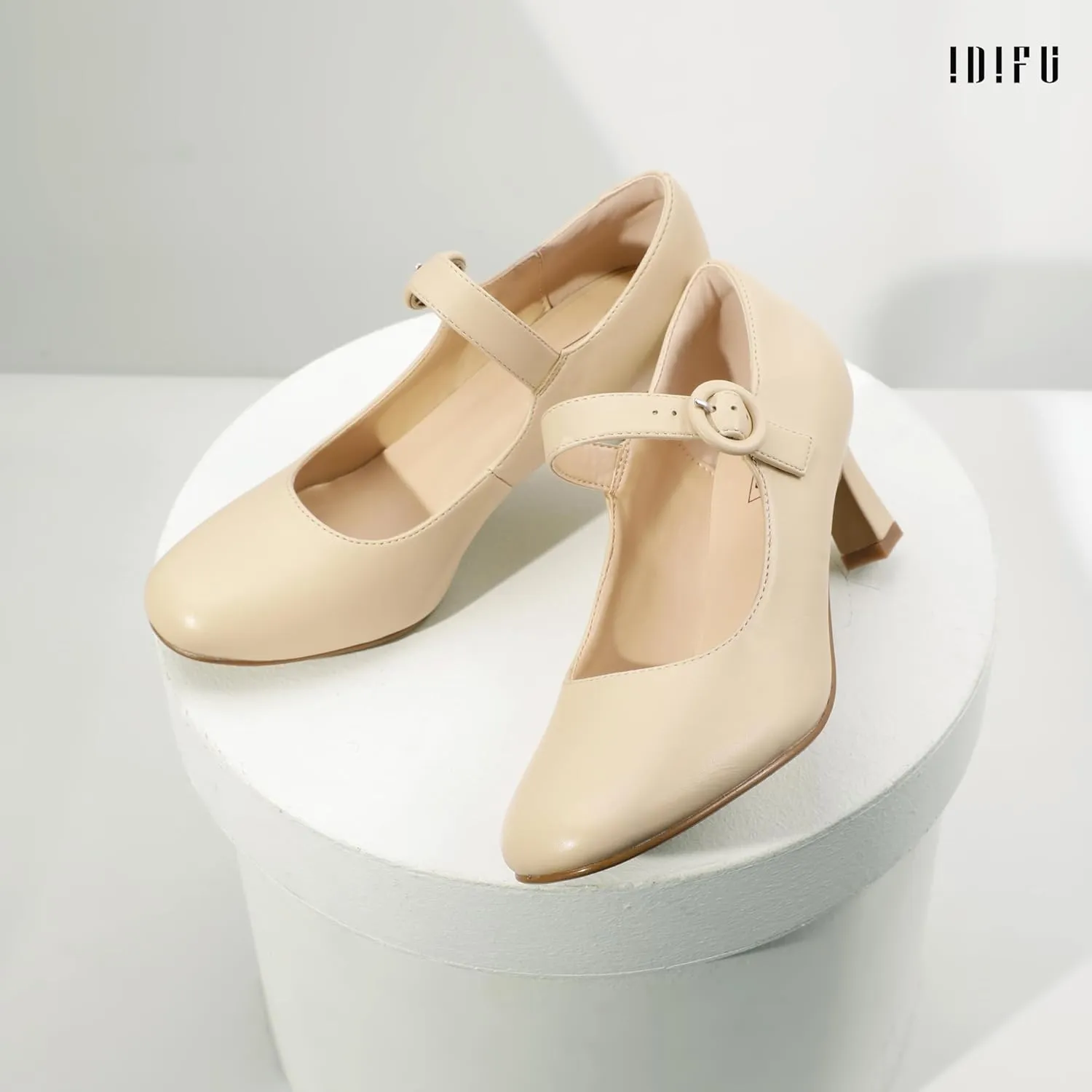 IDIFU IN3 Mary Jane Shoes Women's Closed Round Toe Low Short Small Heels Dressy Heeled Dress Shoes for Women Bride Ladies Wedding Work Comfortable Trendy Pumps with Round Buckle