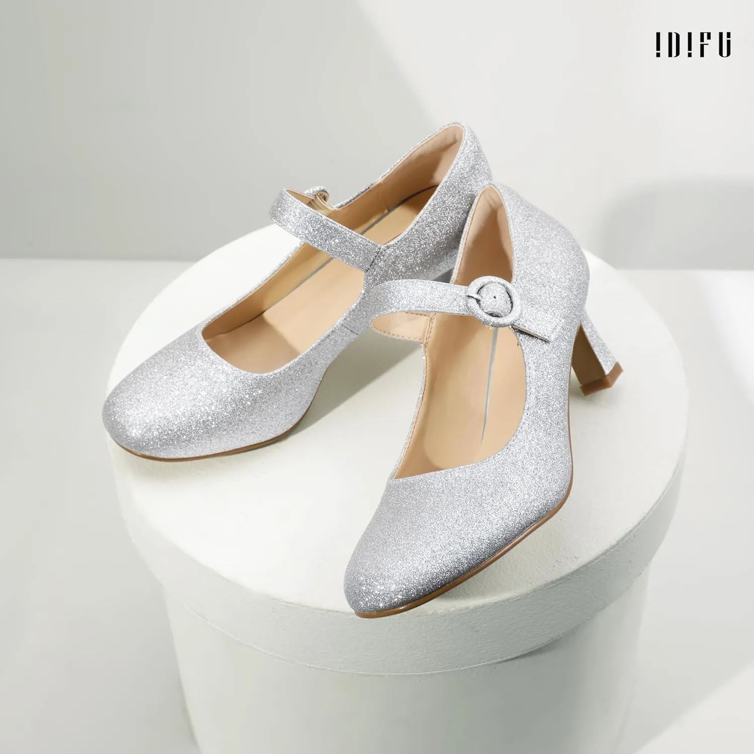 IDIFU IN3 Mary Jane Shoes Women's Closed Round Toe Low Short Small Heels Dressy Heeled Dress Shoes for Women Bride Ladies Wedding Work Comfortable Trendy Pumps with Round Buckle