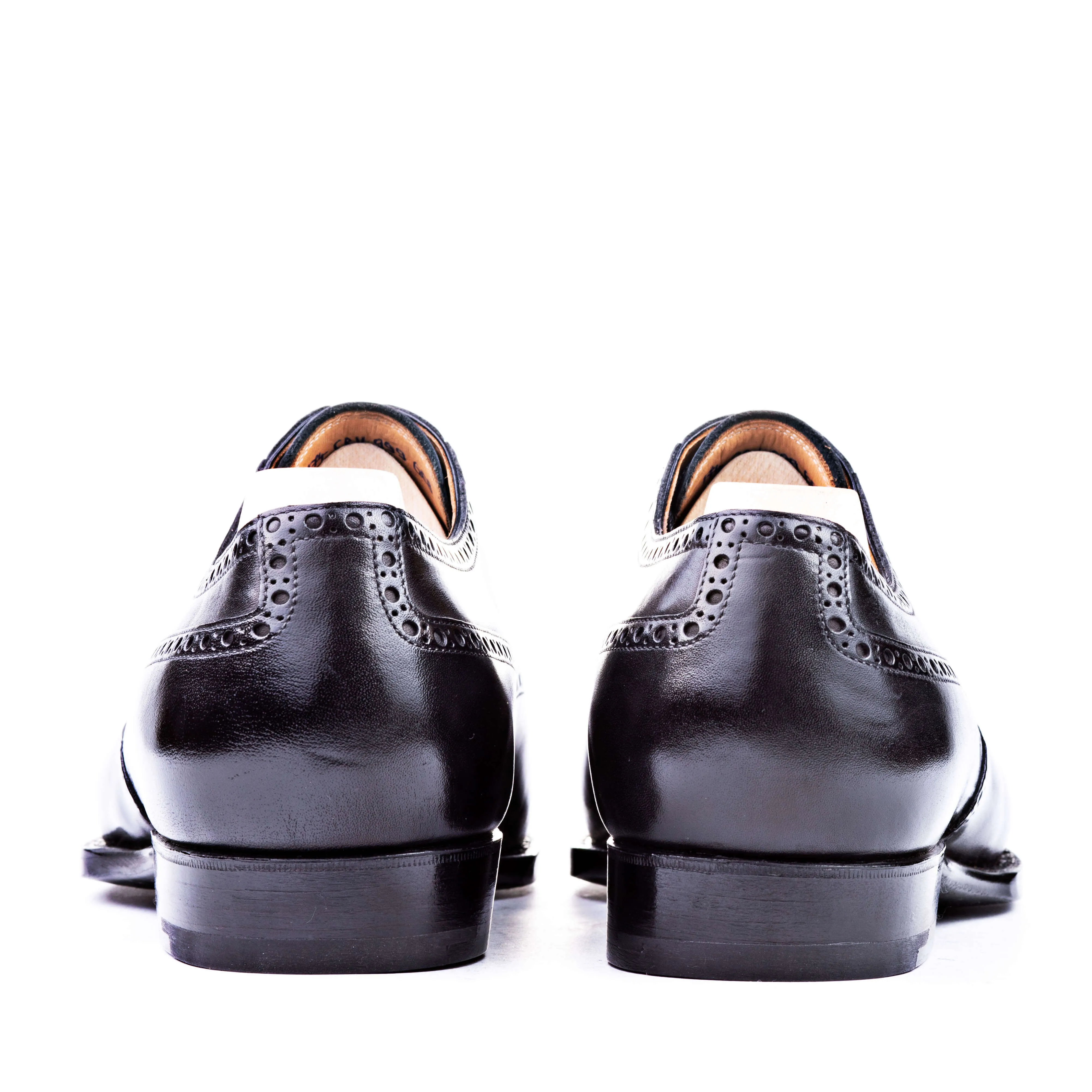 Long wing full brogue Oxford with plain tip