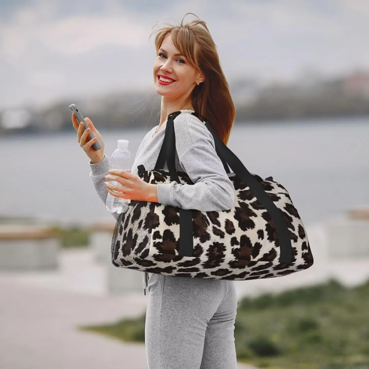 Luggage Bag Cow Cowhide Print Duffel Bag Highland Cow Spot Weekender Bags Workout Overnight Gym Bag for Women with Shoe Compartment, Large Travel Bags for Women Men Travel