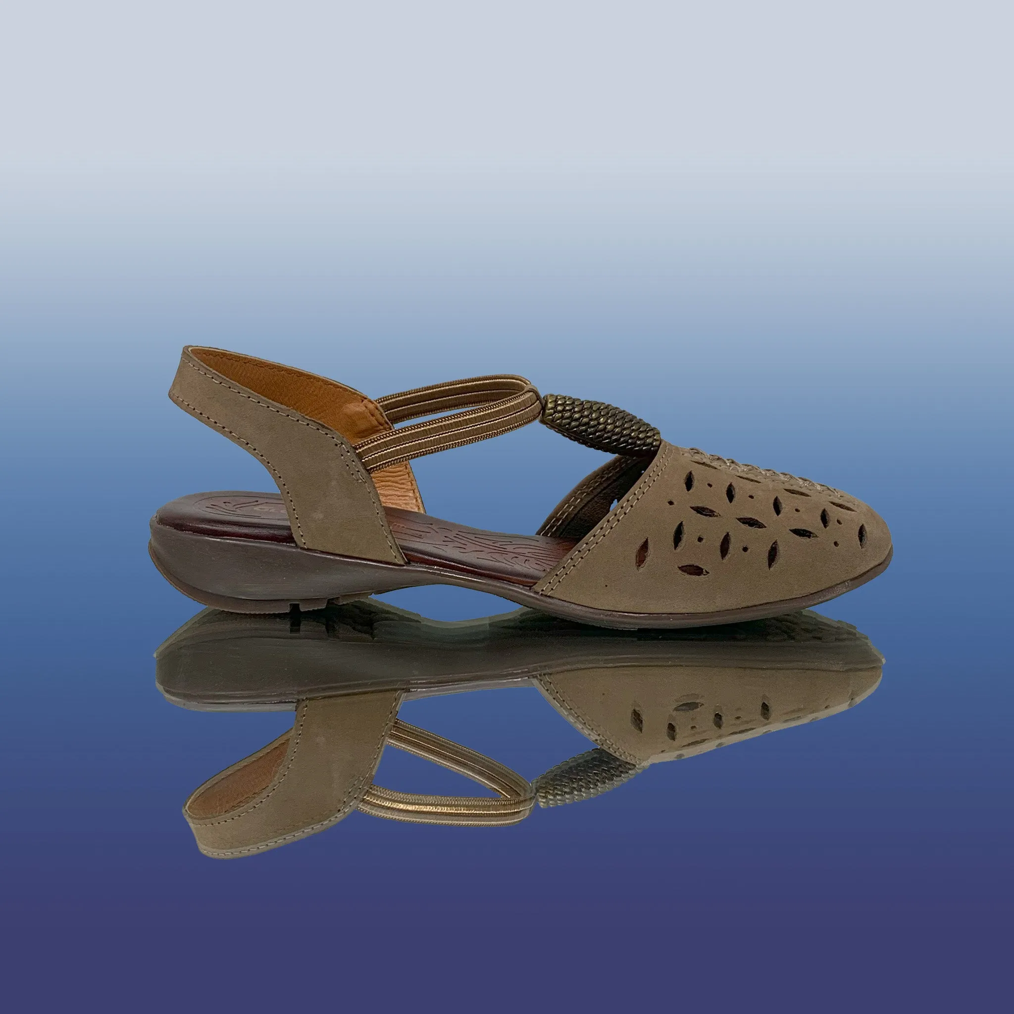 Luxe Cutout Comfort Sandals