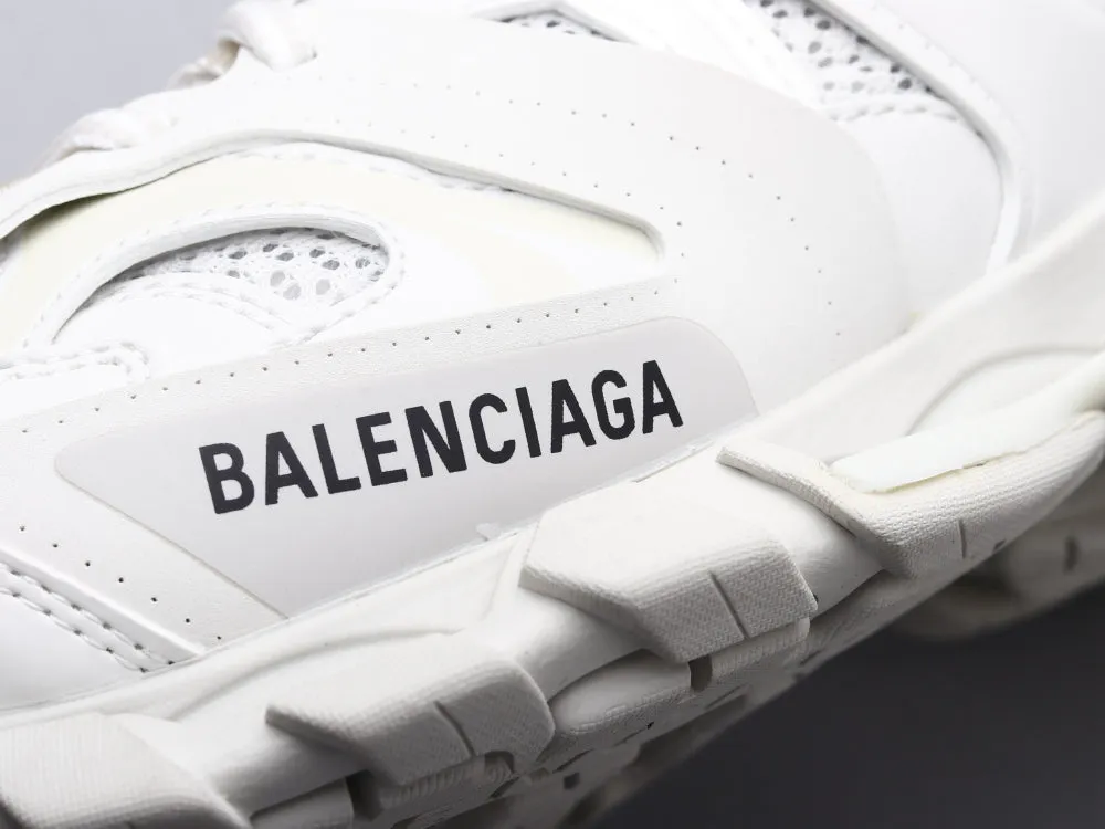 LW - Bla Track LED White Sneaker