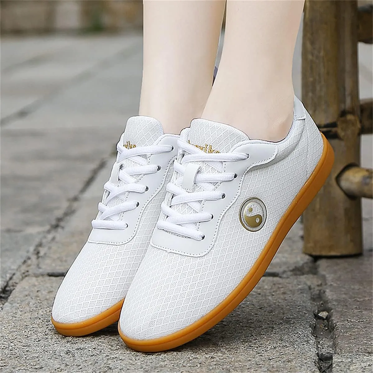 Martial Arts Shoes, Men's Tai-Chi Kung-Fu Trainers Non-Slip Breathable Fitness Shoes Outdoor Taekwondo Training Shoes