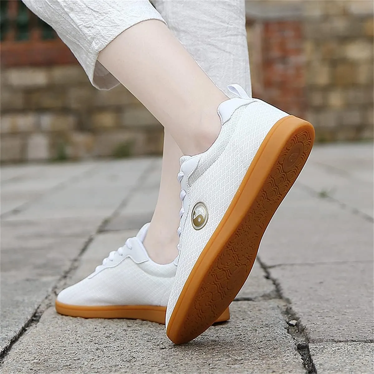 Martial Arts Shoes, Men's Tai-Chi Kung-Fu Trainers Non-Slip Breathable Fitness Shoes Outdoor Taekwondo Training Shoes