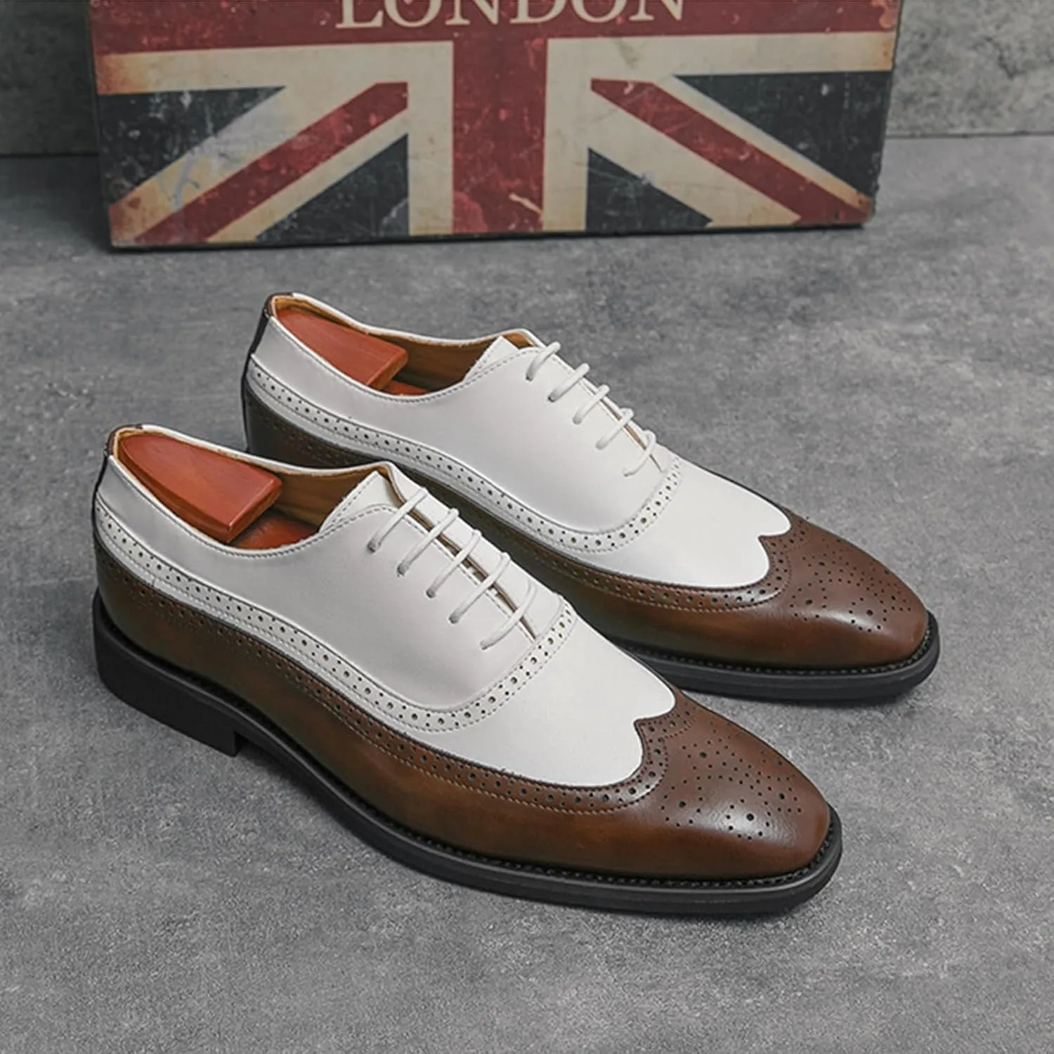 Men's Leather Brogue Wingtip Lace-Up Oxford Shoes Open-Vamp Low-Top Business Dress Shoes Comfortable Outdoor Fashion Sport Shoes