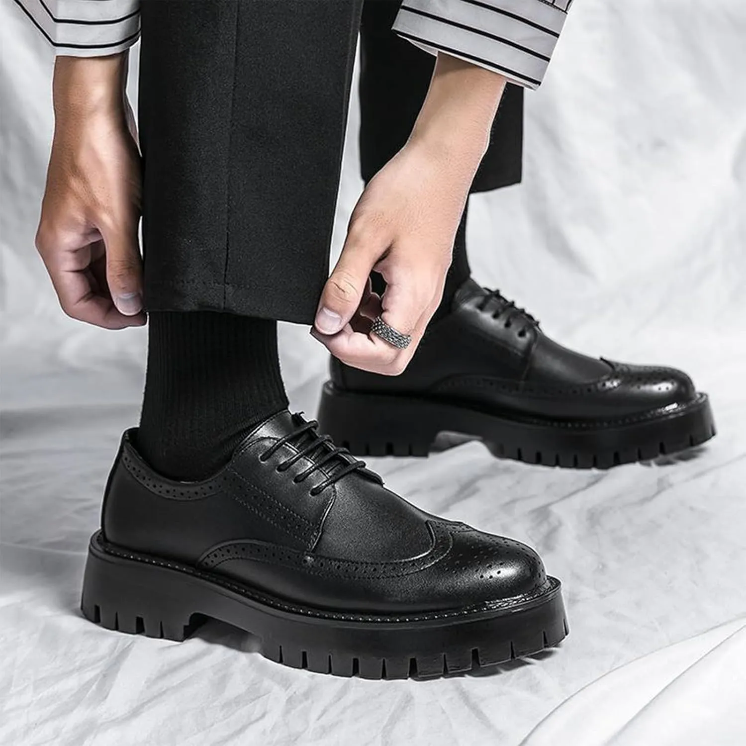 Men's Leather Wingtip Platform Derby Shoes Comfort Round Toe Lace Up Lug Sole Brogue Oxfords Casual Business Work Dress Shoes