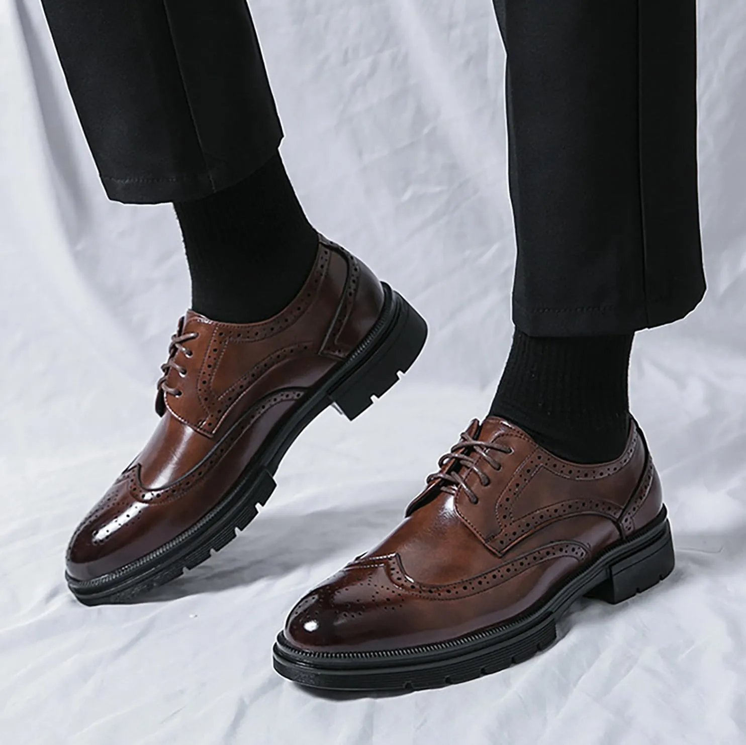 Men's Wingtip Fashion Modern Leather Oxford,Black Business Casual Platform Dress Shoes for Men,Comfortable Retro Lace Up Tuxedo Shoes
