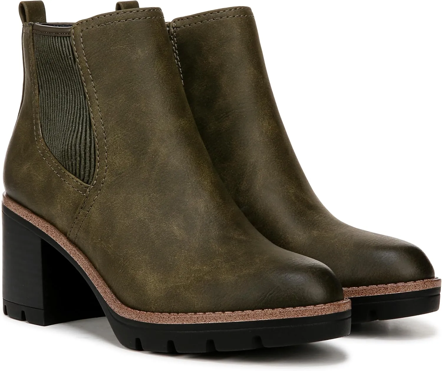 Naturalizer Women's Madalynn Gore Lug Sole Heeled Ankle Bootie