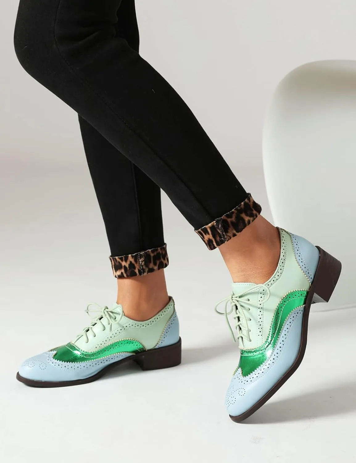 Roimaash Leisure Oxford Shoes Women Two Tone Wingtip Brogue Shoes