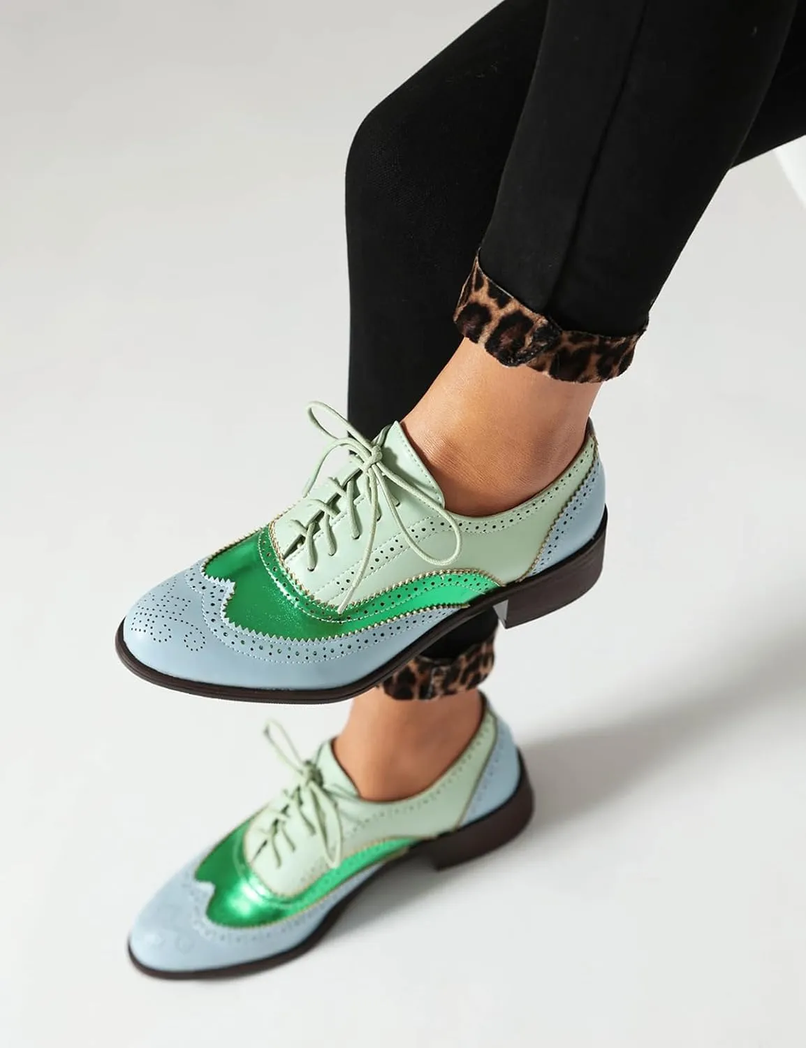 Roimaash Leisure Oxford Shoes Women Two Tone Wingtip Brogue Shoes