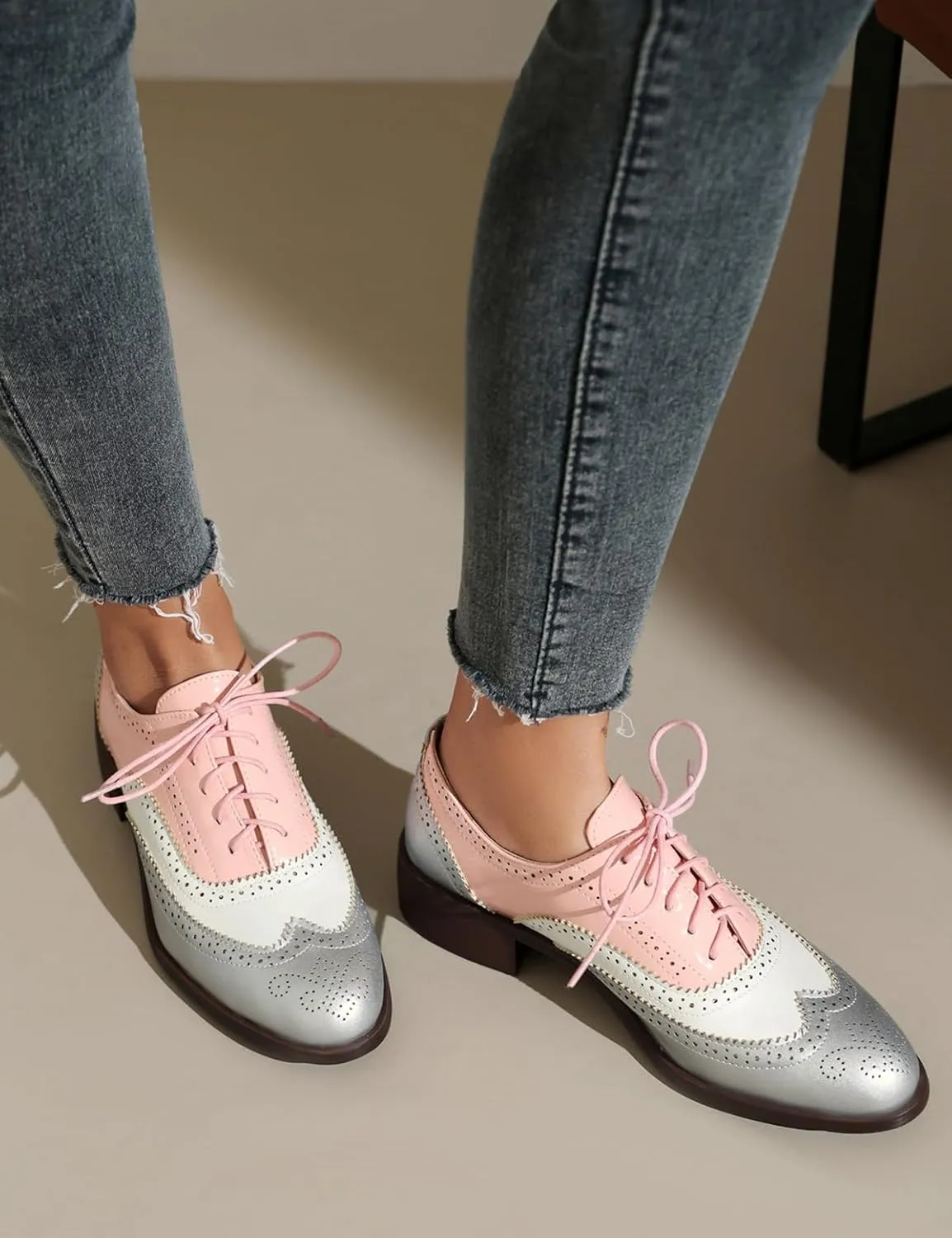 Roimaash Leisure Oxford Shoes Women Two Tone Wingtip Brogue Shoes