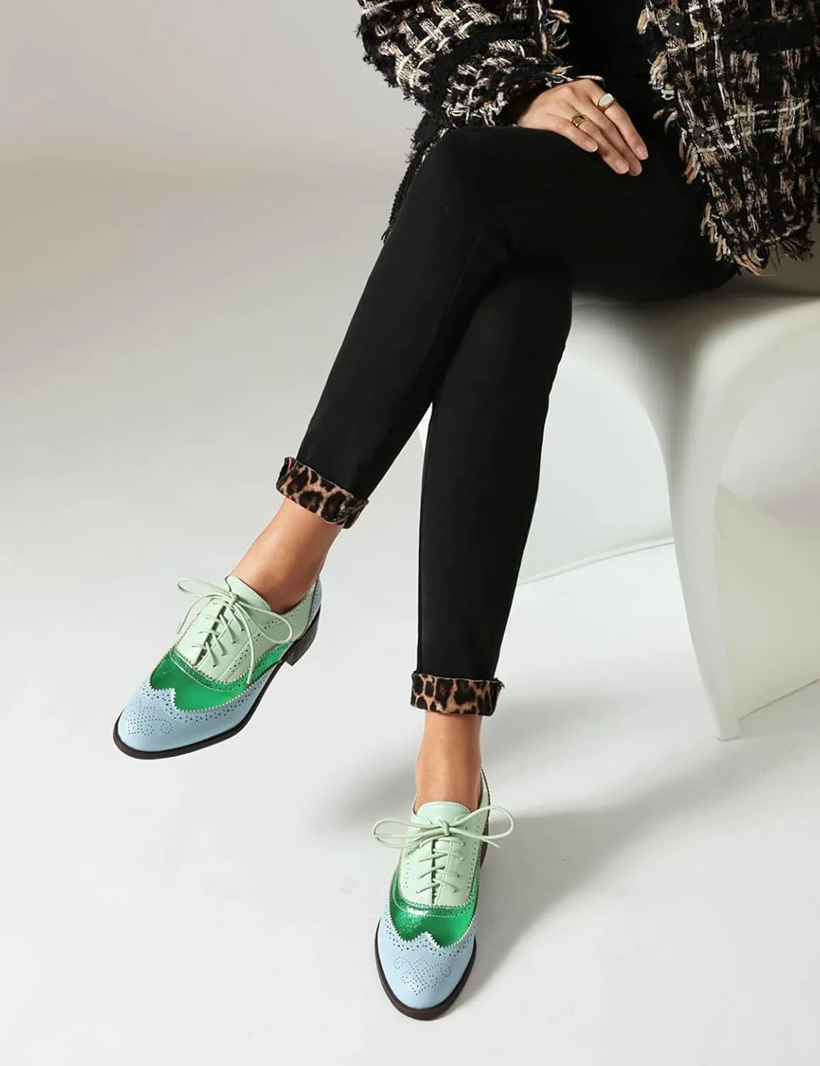 Roimaash Leisure Oxford Shoes Women Two Tone Wingtip Brogue Shoes