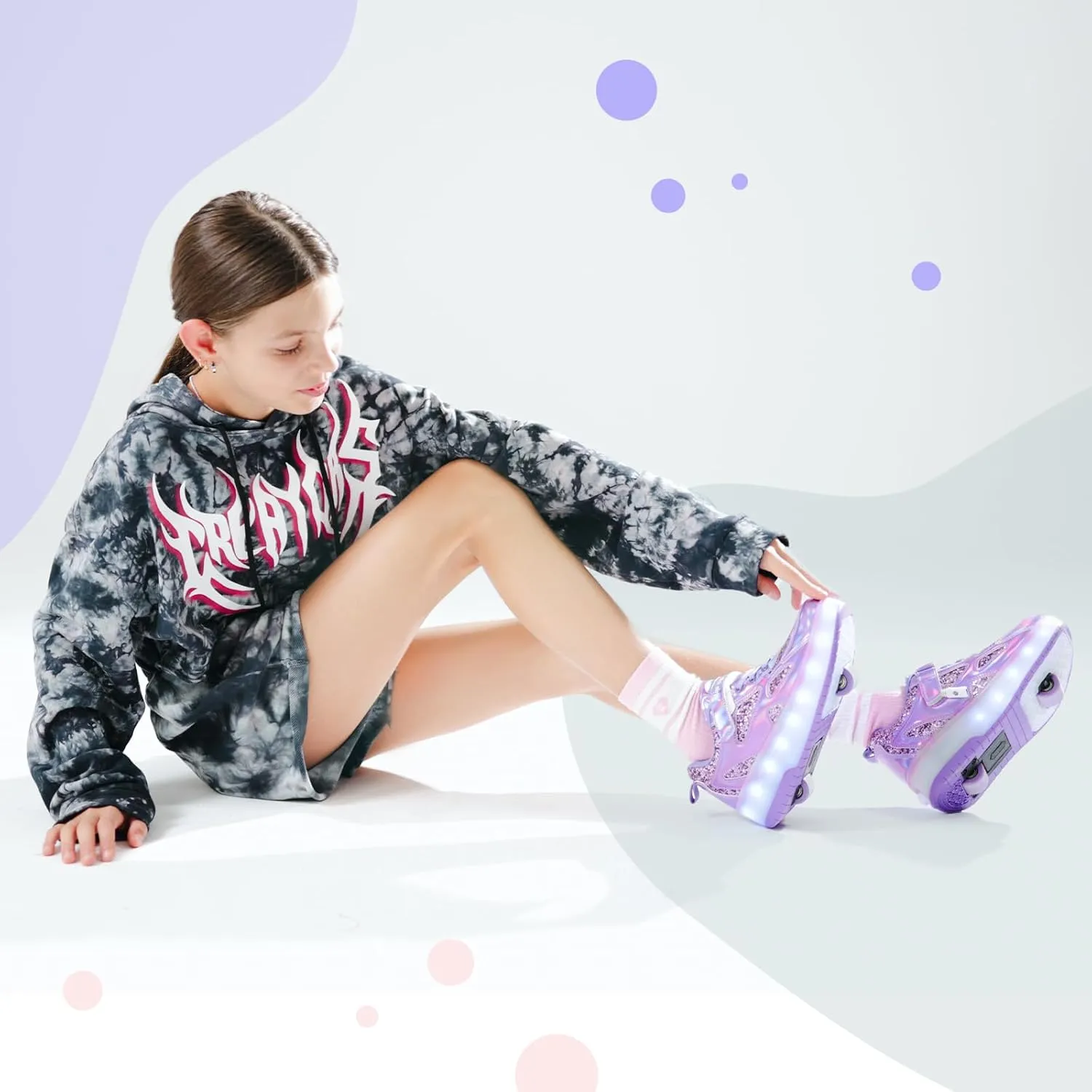 Roller Shoes Girls Sneakers USB Rechargeable 2 Wheels Shoes Roller Skates for Beginner Trainers 16 Modes LED Light Up Flashing Sneaker for Unisex Kids Skate Boys Stylish Footwear Gifts
