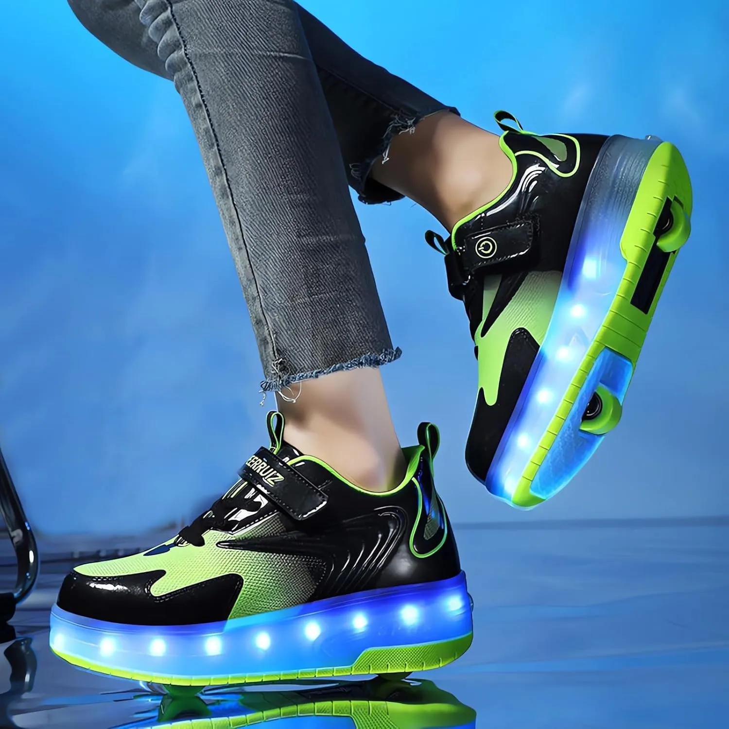 Roller Shoes Girls Sneakers USB Rechargeable 2 Wheels Shoes Roller Skates for Beginner Trainers Shoe 16 Modes LED Light Up Flash Sneaker for Unisex Kids Boys Stylish Footwear