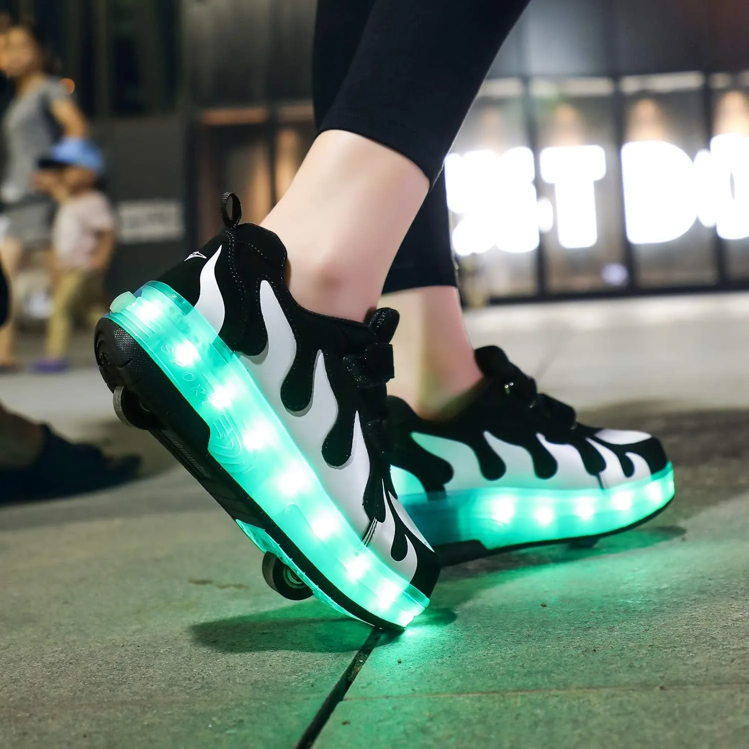 Ufatansy Roller Shoes Boys Sneakers with Wheels Girls Roller Skate Shoes USB Charging Shiny LED Lights Up Footwear Skates for Beginner Trainers Kids Lightweight Breatheable Shoe