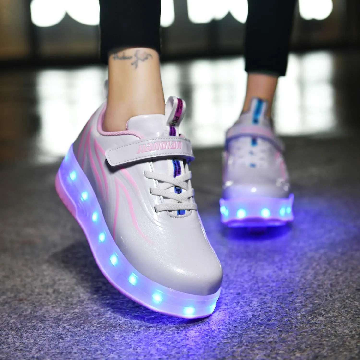 Ufatansy Roller Shoes Girls Boys Sneakers with Wheels Roller Skate Shoes USB Charging with LED Light Up Shinny Skates for Beginner Trainers Kids Lightweight Breatheable Shoe Footwear