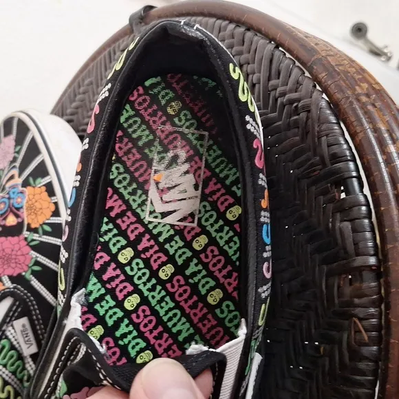 Vans Men's Classic Slip-On Glow In The Dark Sneaker De Los Muertos Men Sz 11.5
