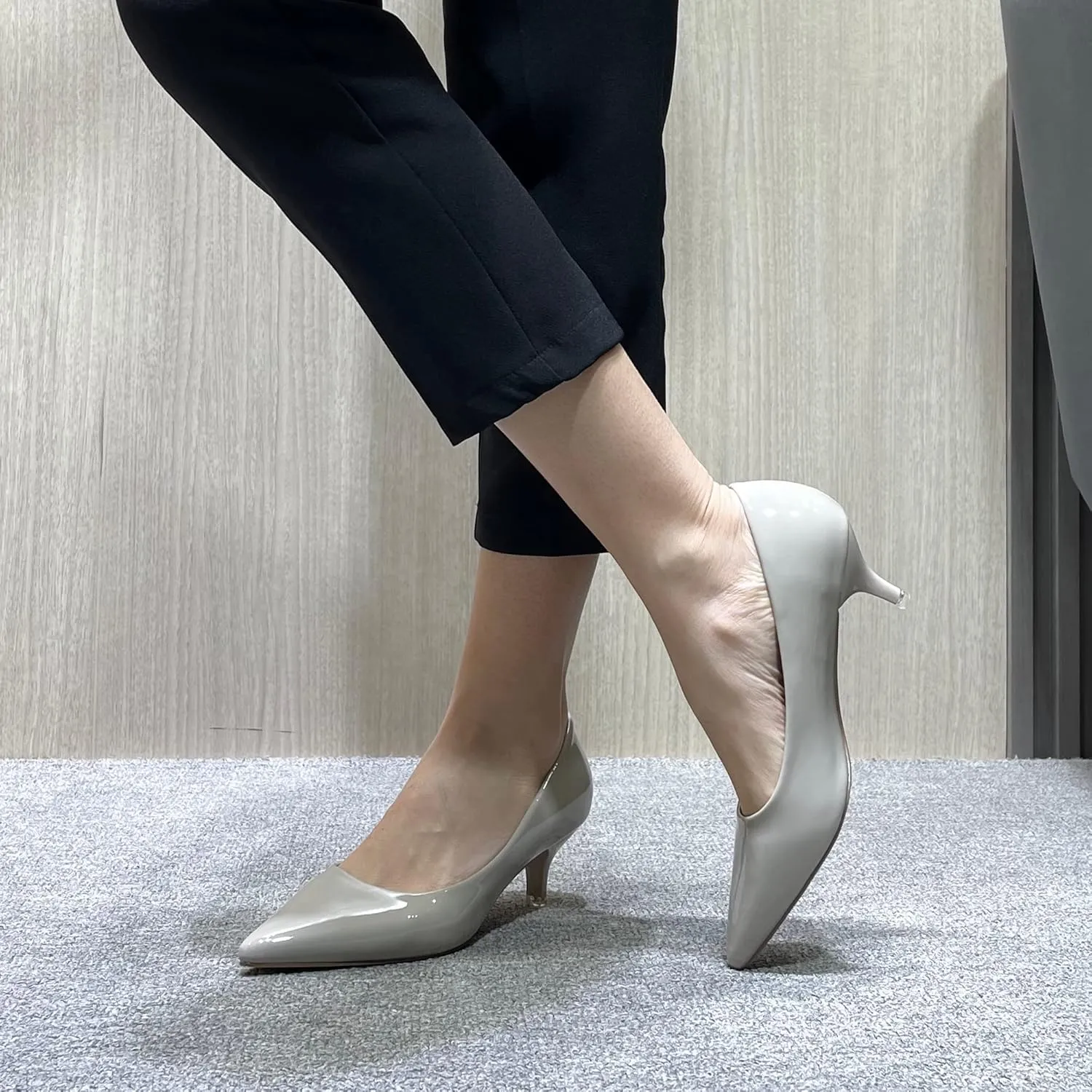 Women's Low Kitten Heel Pumps Classic Fashion Dress Pumps Simple Heeled Shoes for Office Work