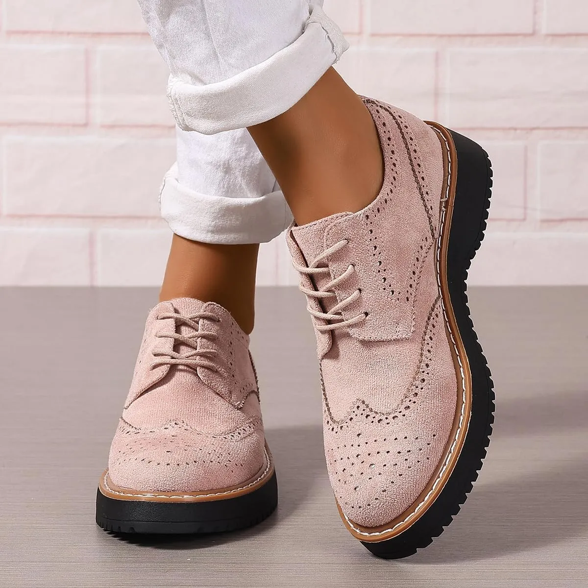 Women's Oxfords Classic Lace Up Vintage Round Toe Platform Casual Wingtip Brogues Low Heel Dress Shoes