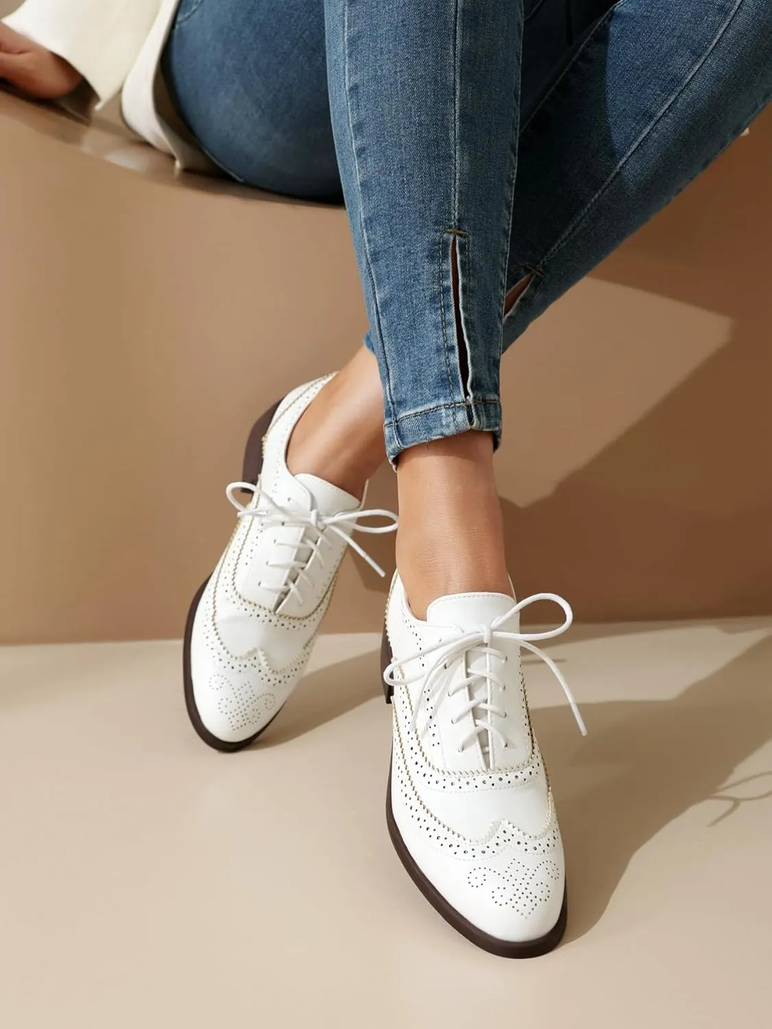 Women's Round Toe Low Chunky Heel Oxford Vintage Flat Pumps Comfortable Lace Up Business Wingtip Brogue Office Dress Shoes