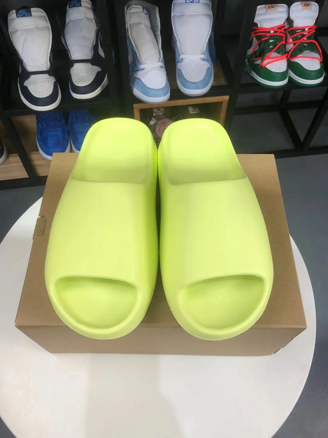 Yeezy Slides Glow Green 2021